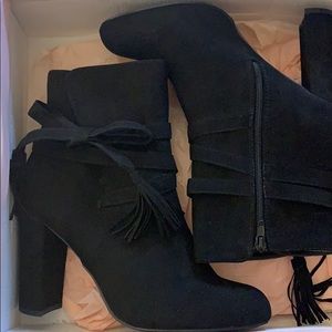 Size 10 Just Fab booties